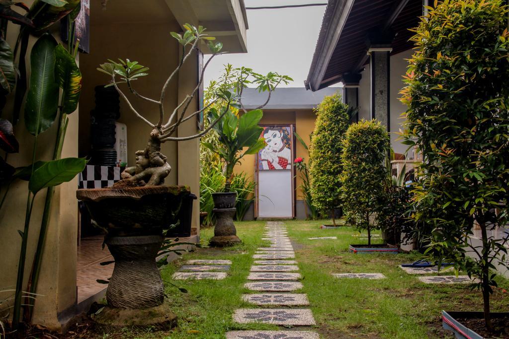 Nyoman Guesthouse Canggu Dış mekan fotoğraf