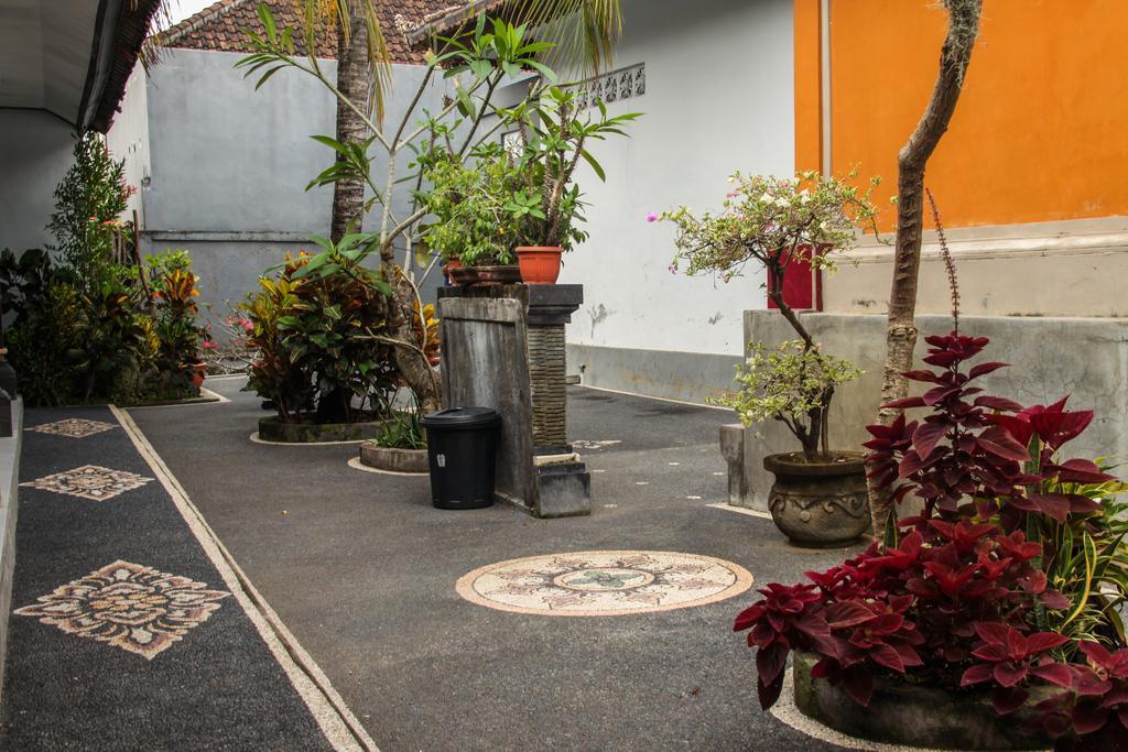 Nyoman Guesthouse Canggu Dış mekan fotoğraf