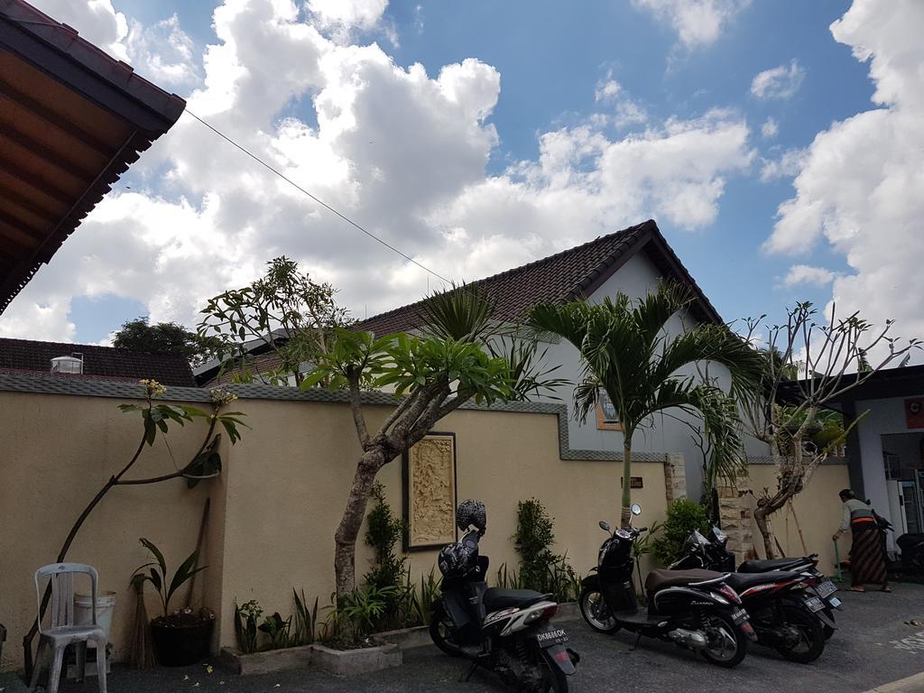 Nyoman Guesthouse Canggu Dış mekan fotoğraf